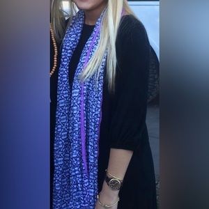 Printed scarf
